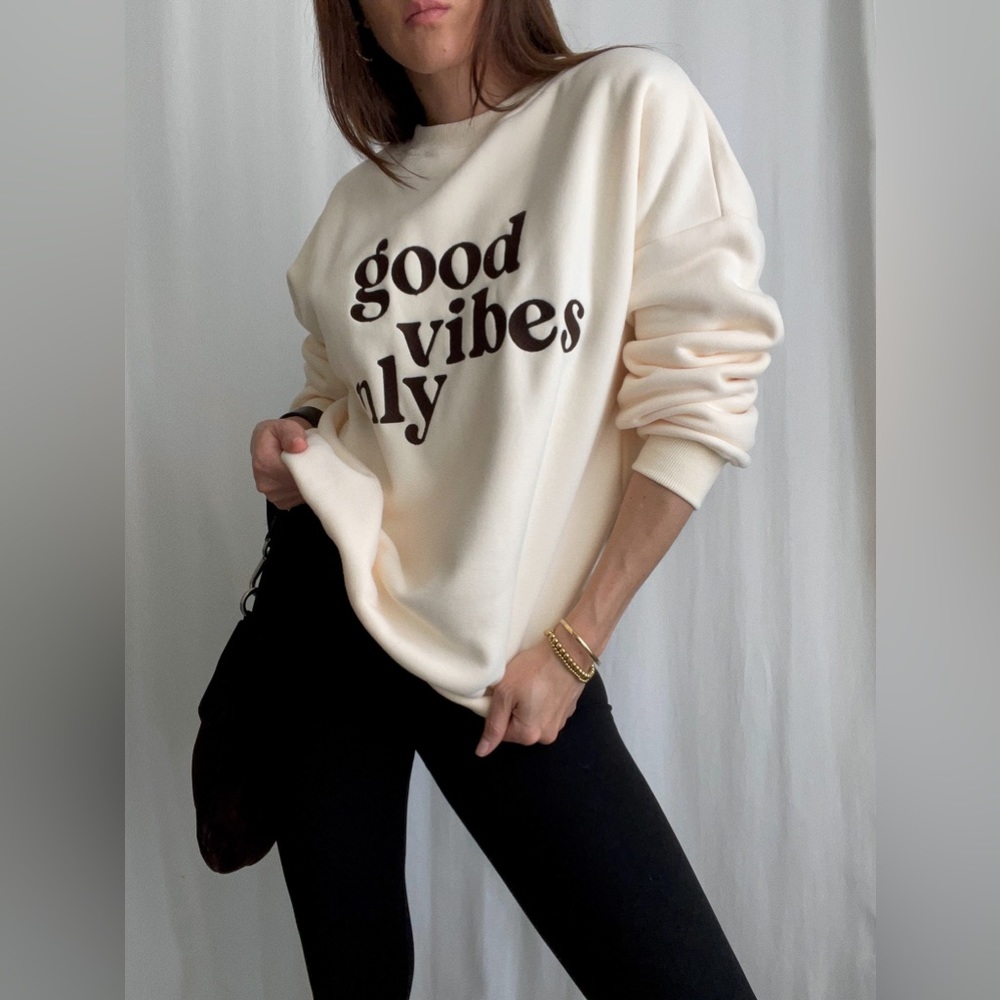 VIBES SWEATSHIRT 🆕 — In Cream - Picture 1 of 7